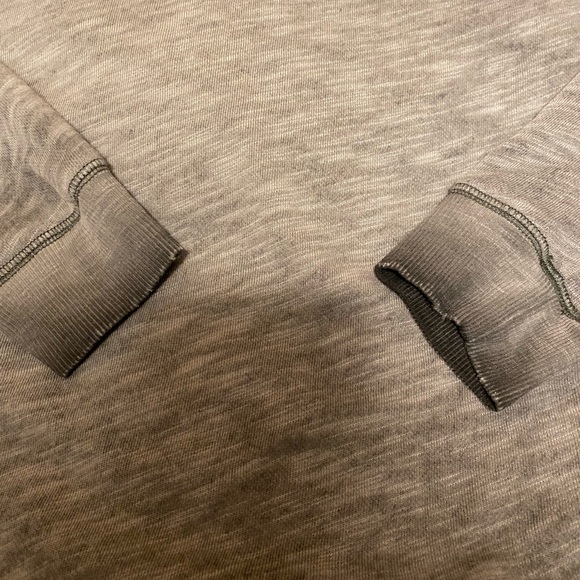 Victoria's Secret PINK sweatshirt ❤️ - Picture 4 of 6